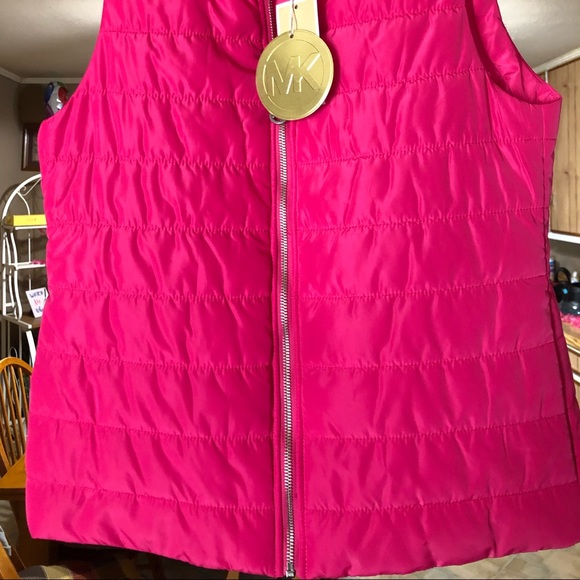 Vest - Picture 2 of 5